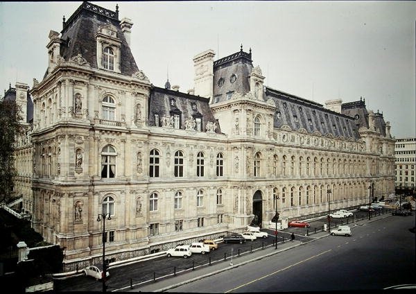 Bagfacade på Hotel de Ville, bygget i 1873-82 af Theodore and Deperthes Ballu