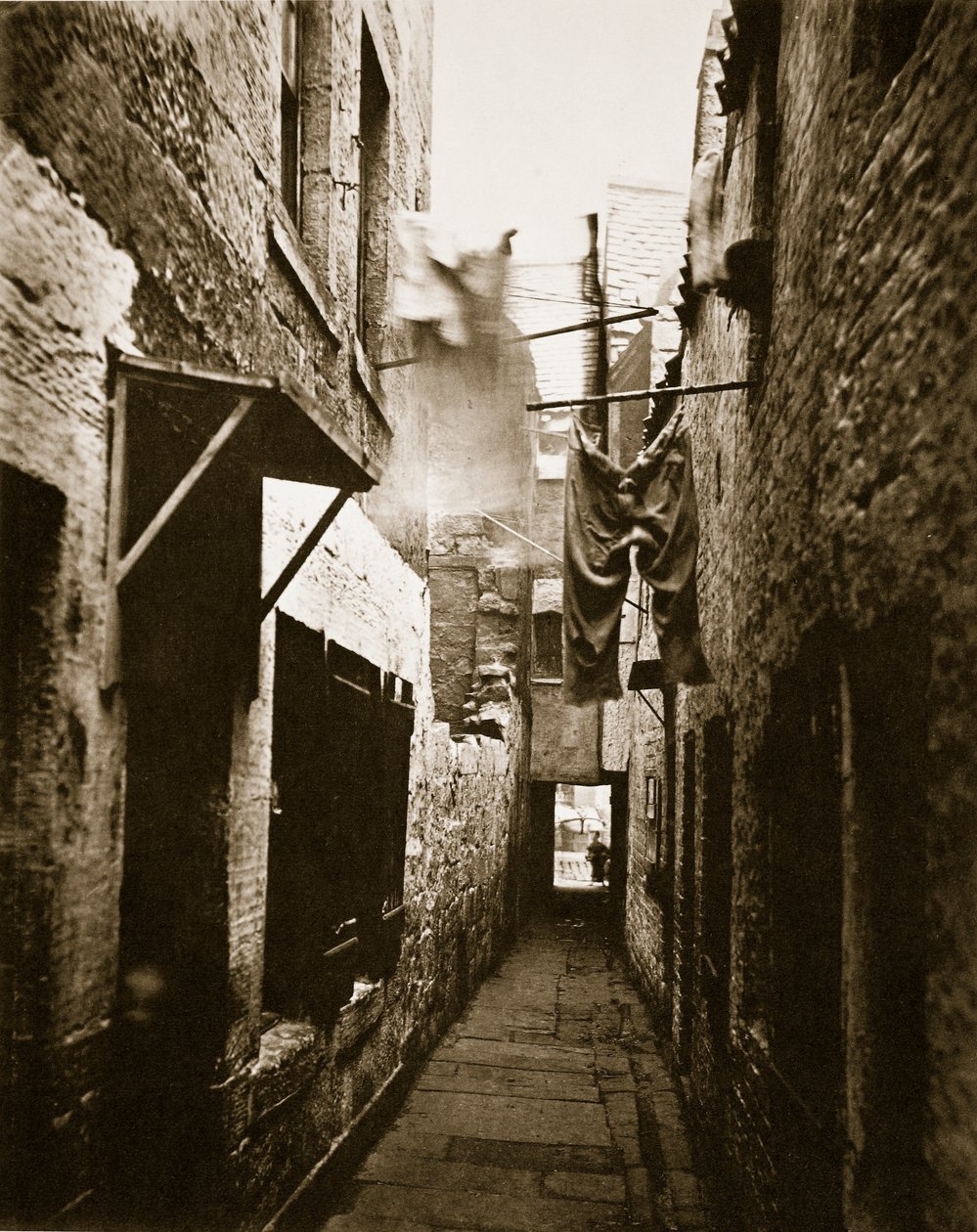 Close, 101 High Street, Glasgow, ca. 1878 af Thomas Annan