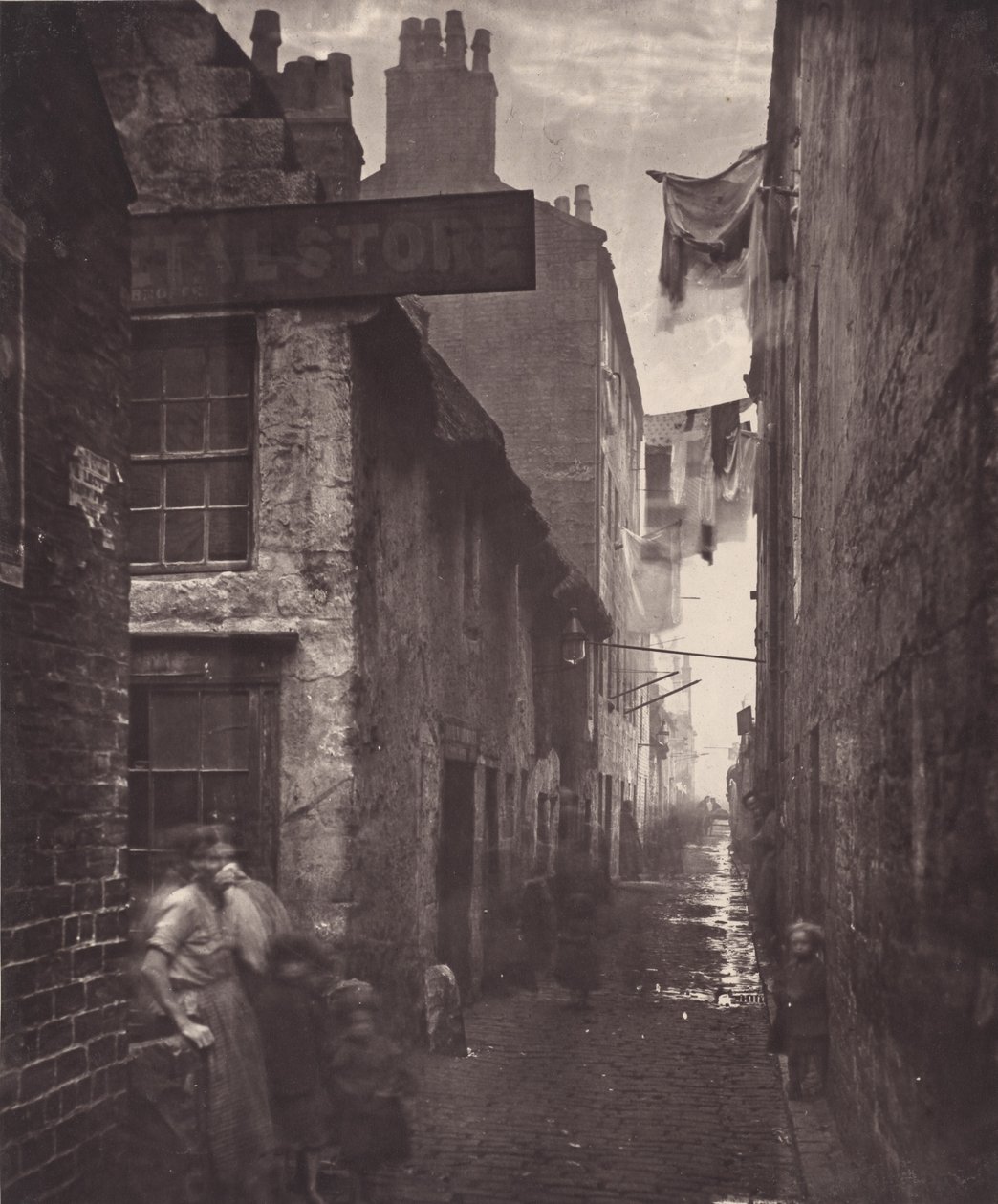 Old Vennel, Off High Street, 1868-1871. af Thomas Annan