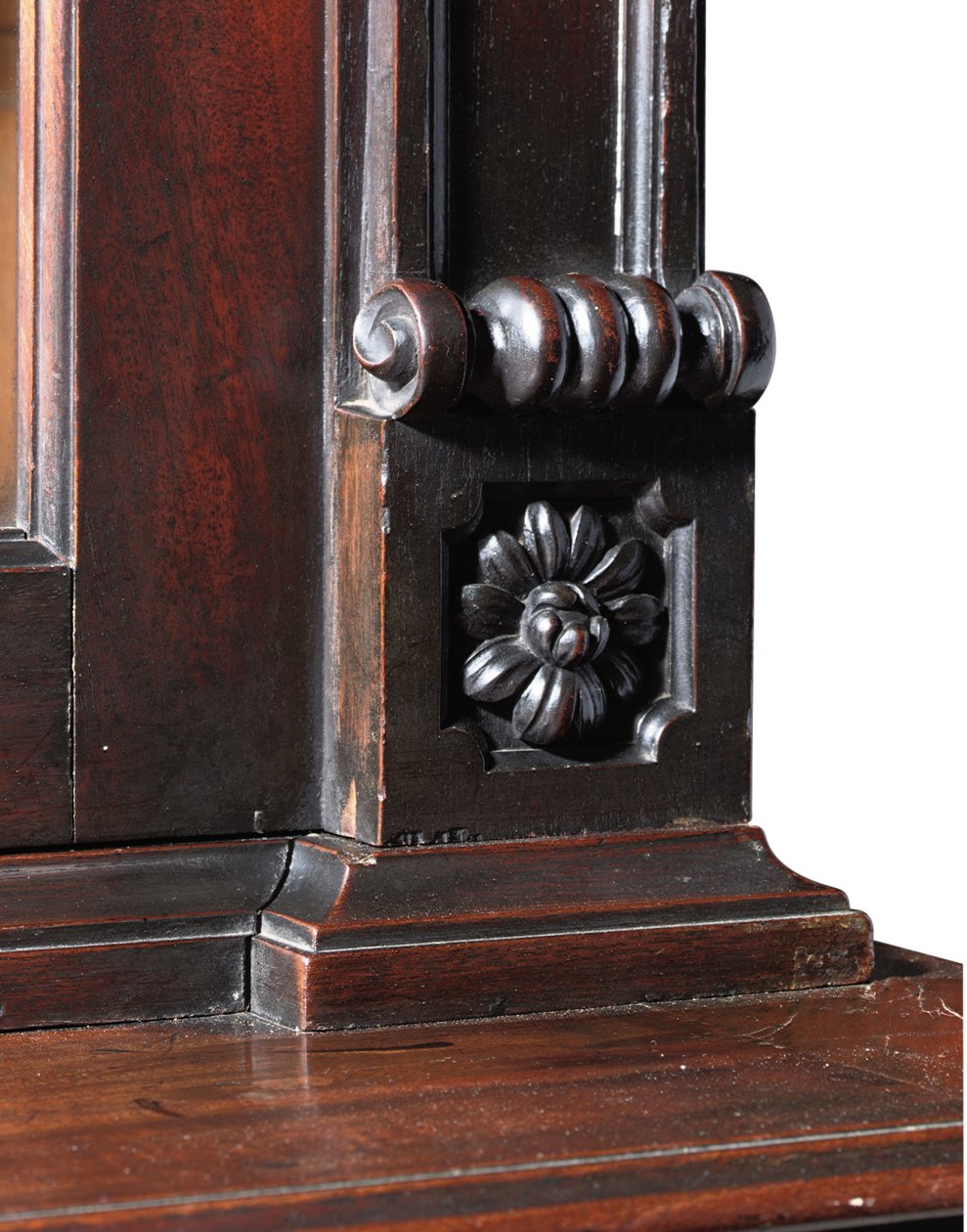 En George III-reol med åbning af Thomas Chippendale