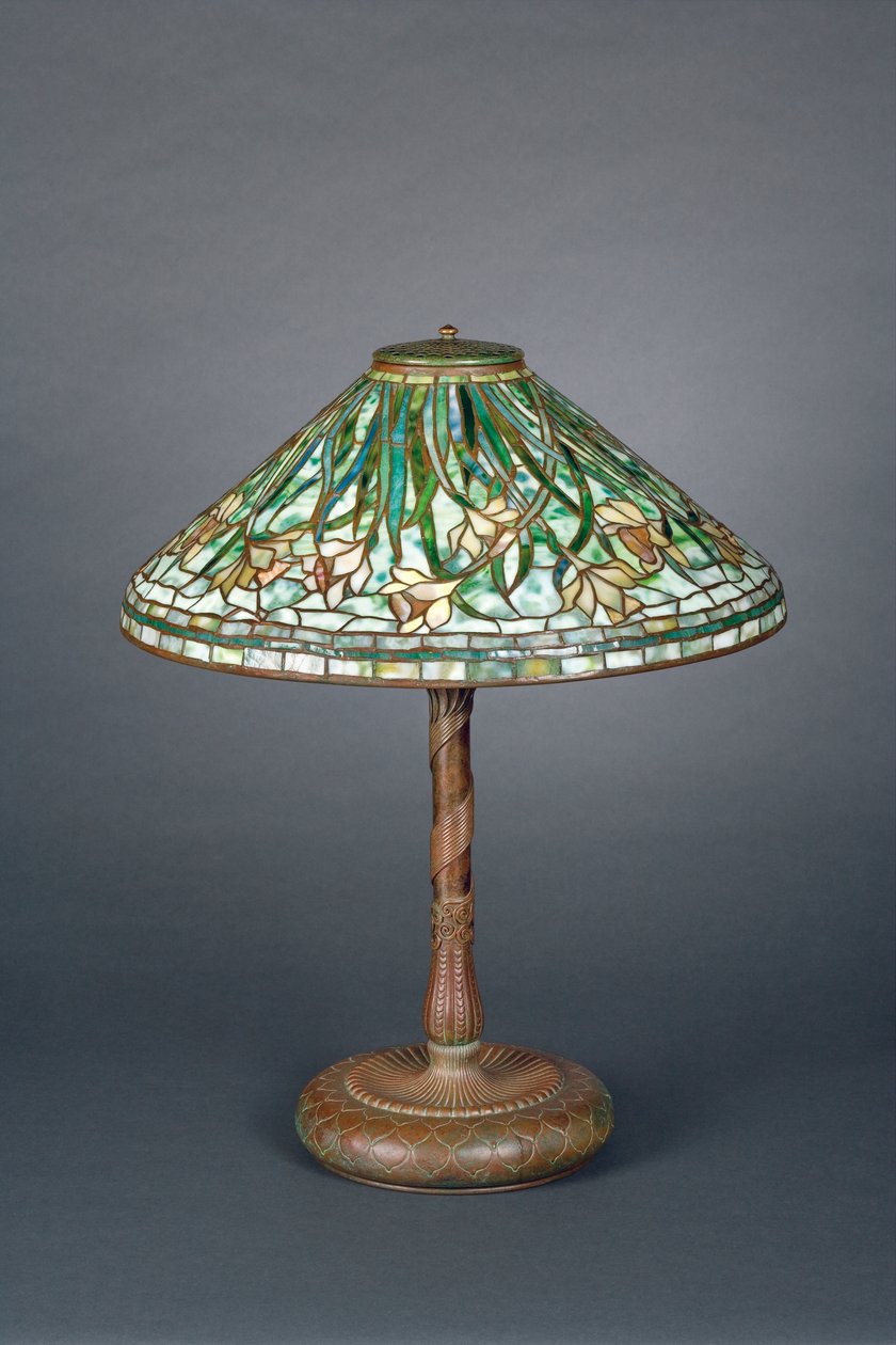 Bordlampe med grøn påskeliljeskærm, ca. 1898-1905 (bronze og blyindfattet glas) af Tiffany und Company