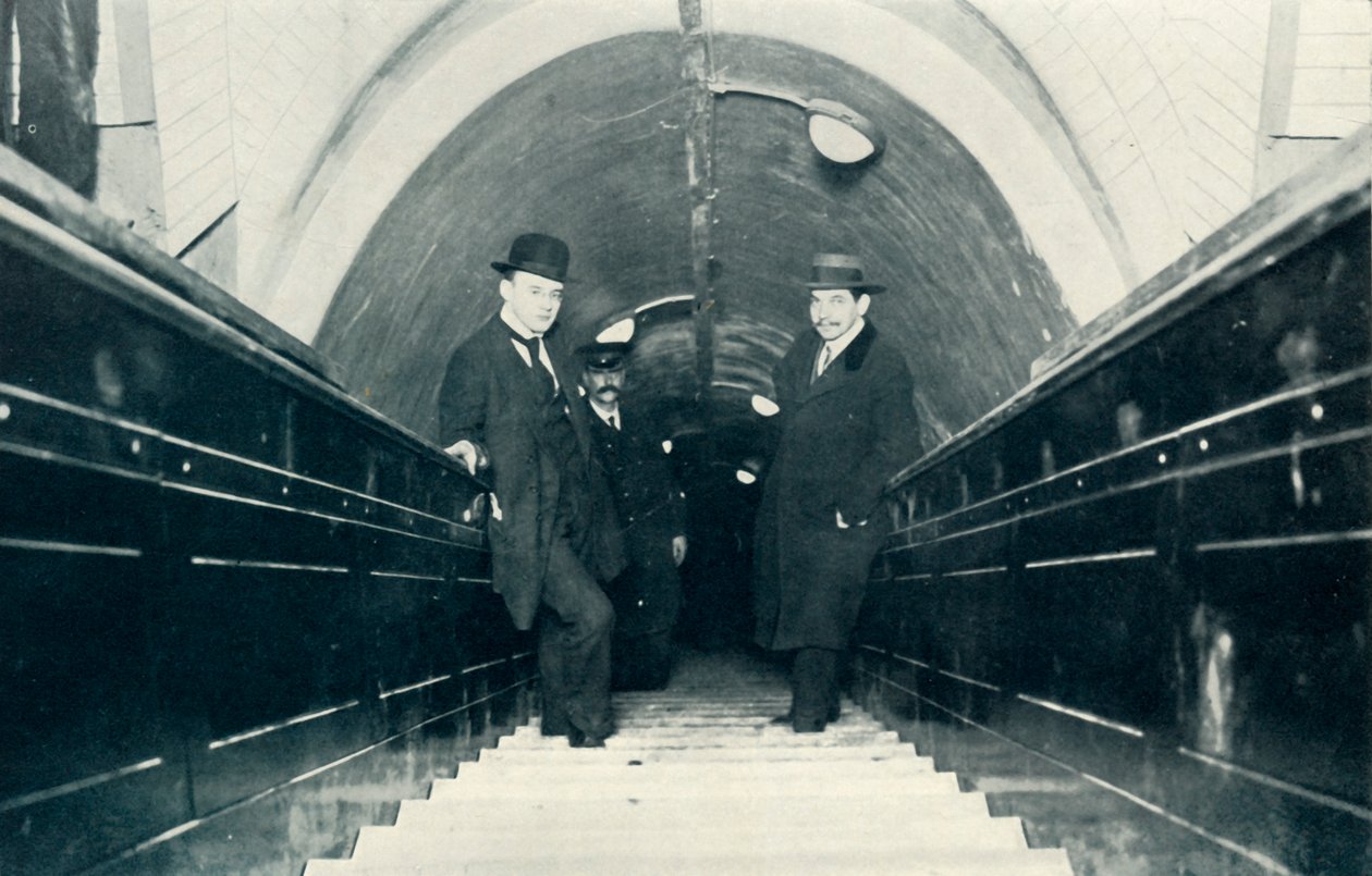 En bevægende trappe, 1922. af Unbekannt