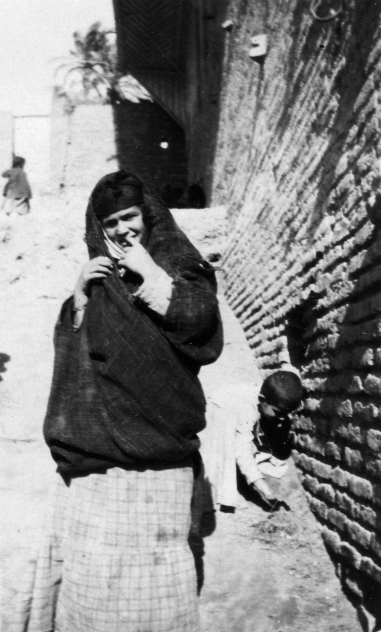 Arabisk kvinde, Irak, 1917-1919 af Unbekannt