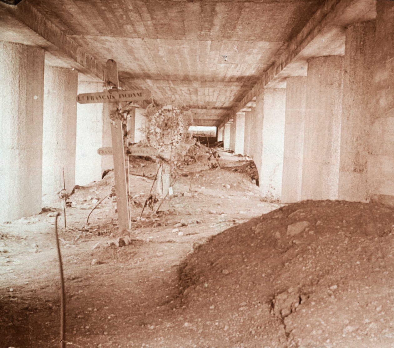 Bajonetgrav, Verdun, Nordfrankrig, c1916-c1918. af Unbekannt