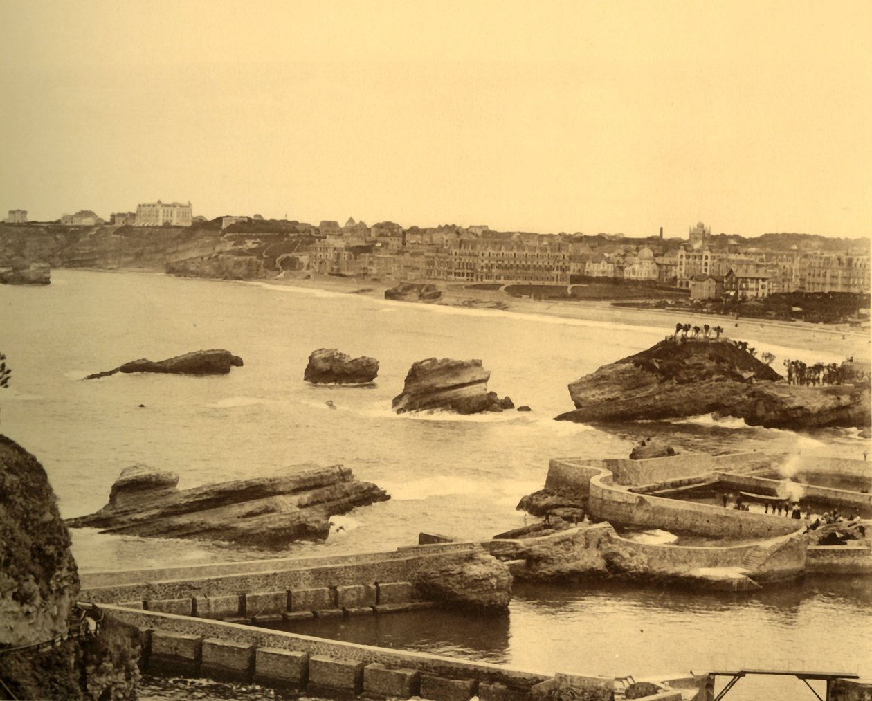 Biarritz - Oversigt taget fra Atalaye, c 1930. af Unbekannt