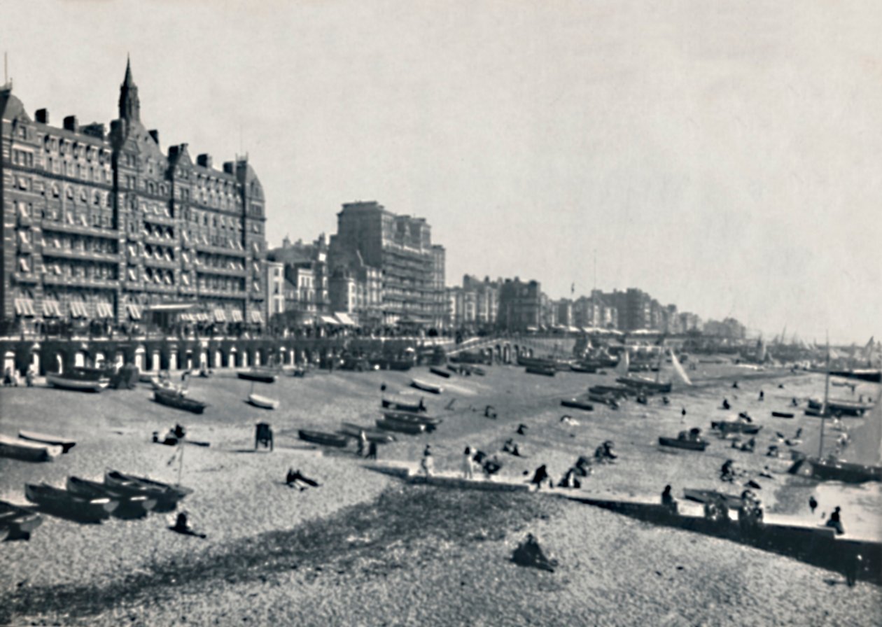 Brighton - The Hotel Métropole and Beach, 1895. af Unbekannt