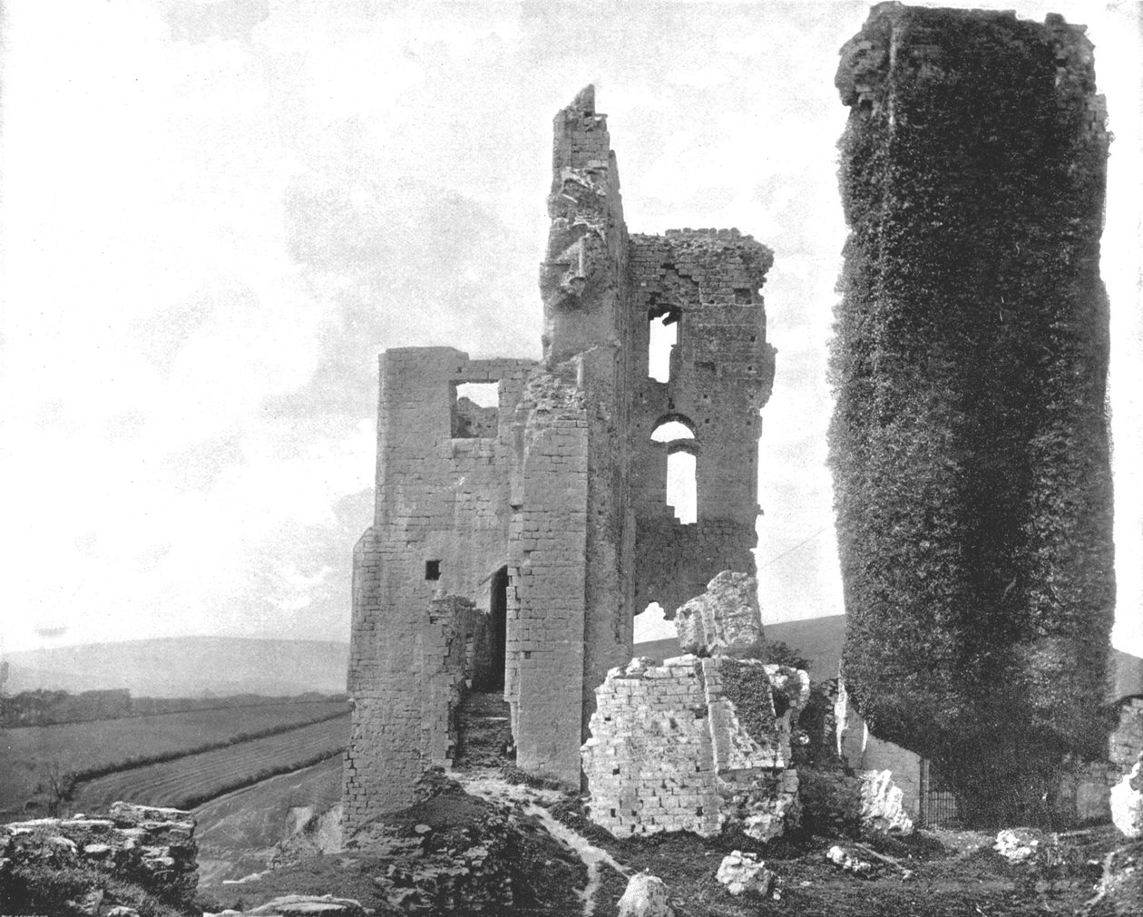 Corfe Castle, Dorset, 1894. af Unbekannt