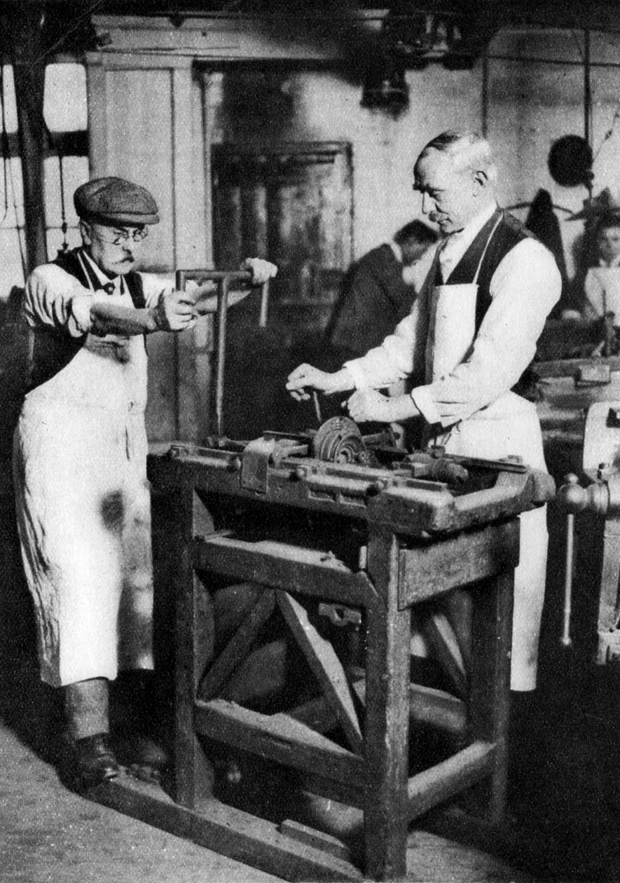 Skæring af en nøgletønde, London, 1926-1927 af Unbekannt