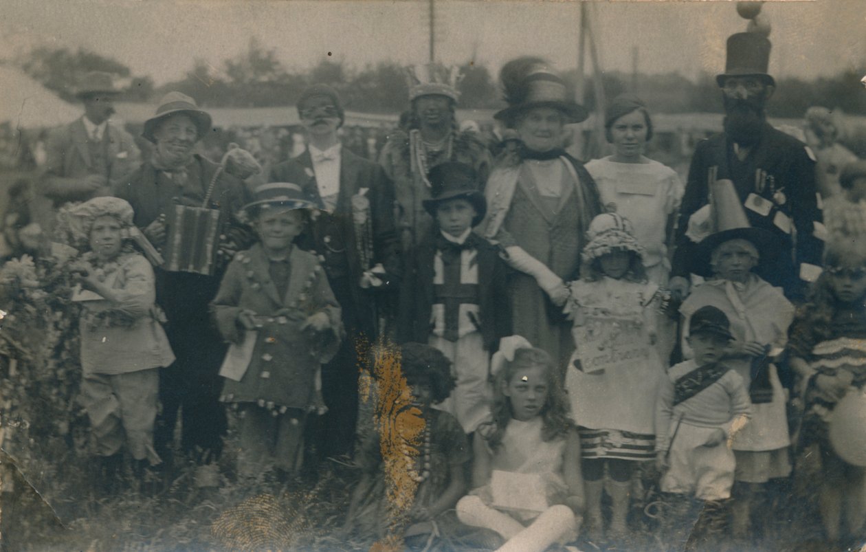 Klædekonkurrence, c1900 af Unbekannt