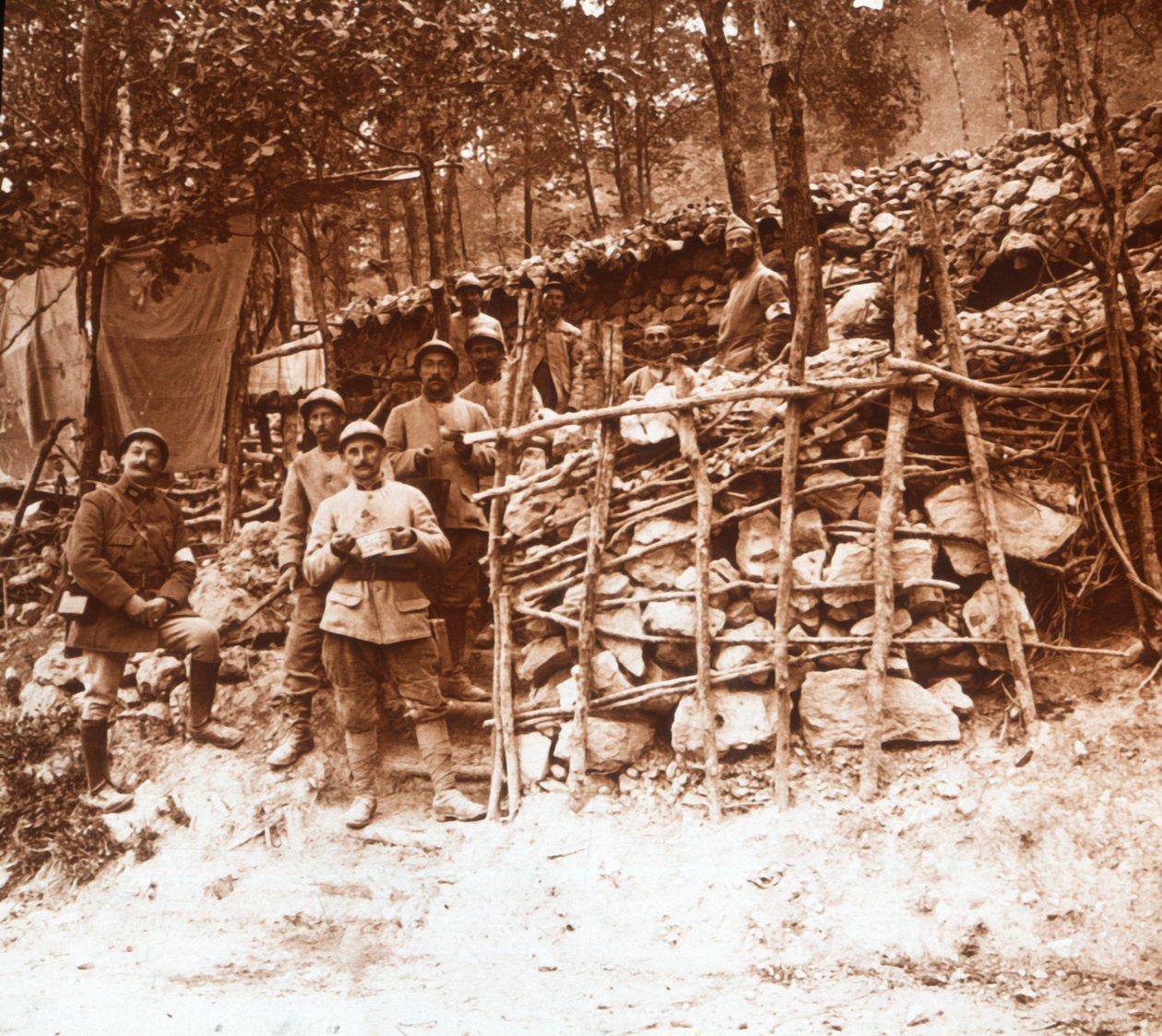 Førstehjælpspost, Argonne, Nordfrankrig, c1914-c1918 af Unbekannt