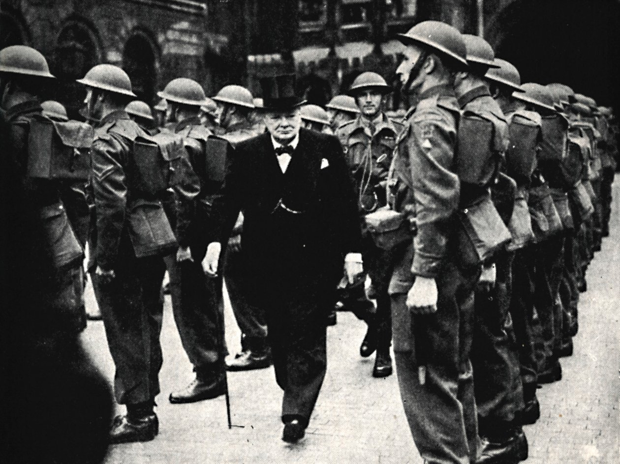 Inspicerer Hjemmeværnet, 1940