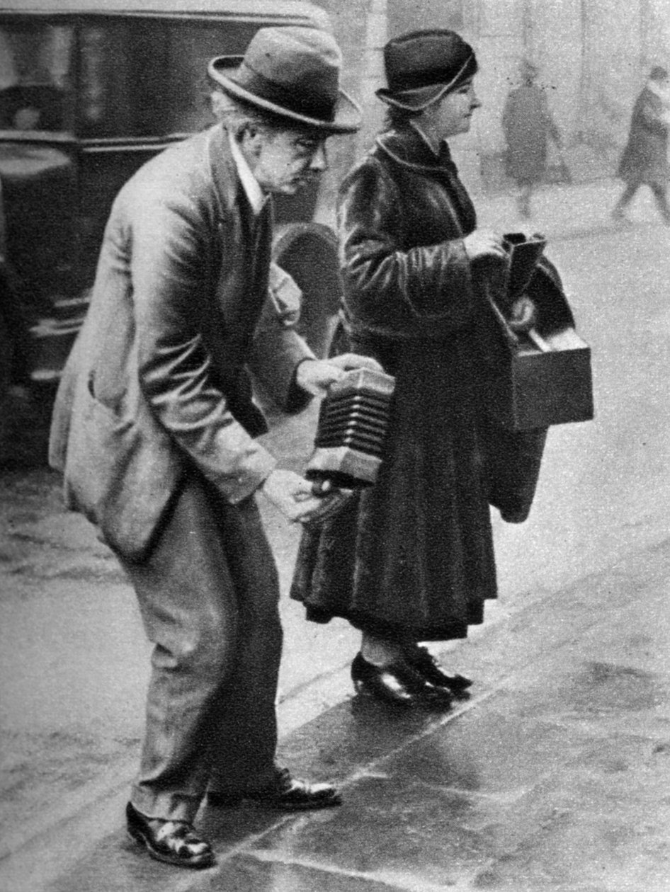 Koncertinaspiller, Holborn, London, 1926-1927 af Unbekannt
