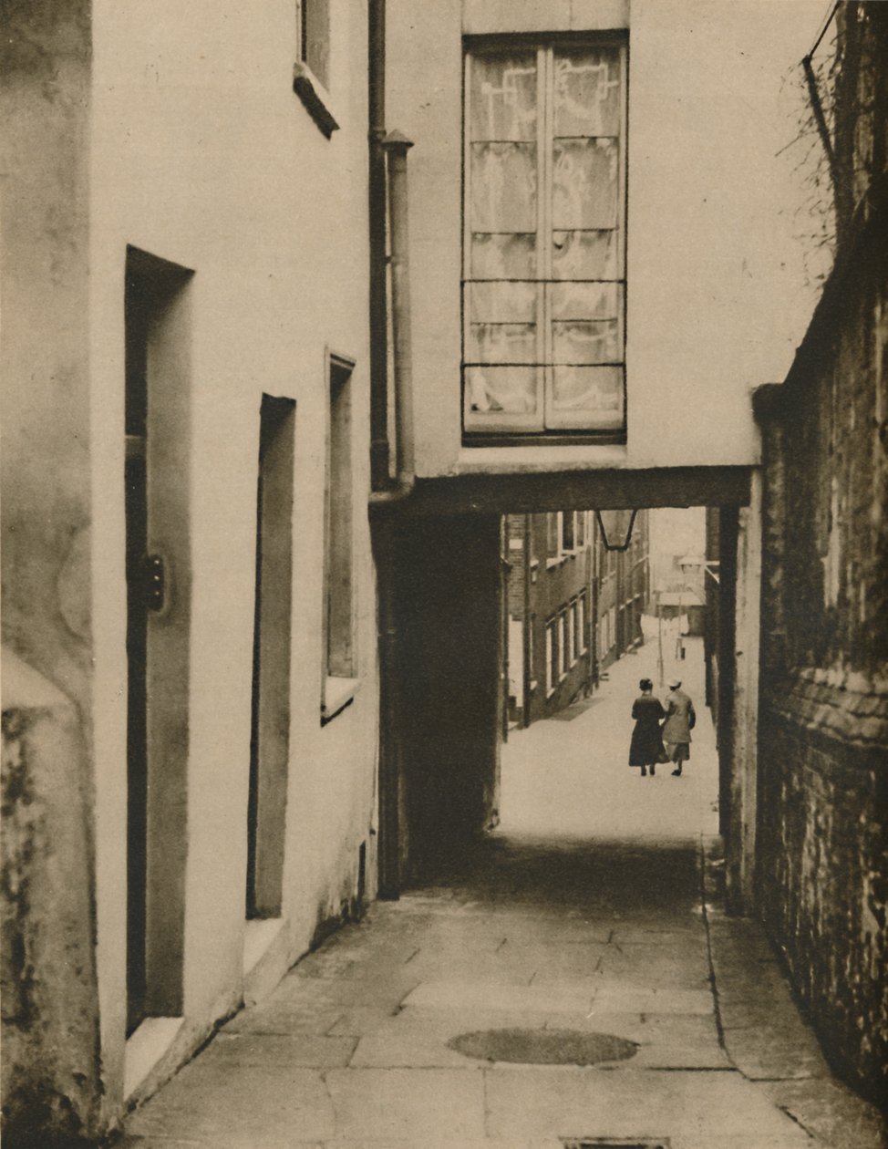 Ser ned ad Strand Lane mod floden, c1935. af Unbekannt