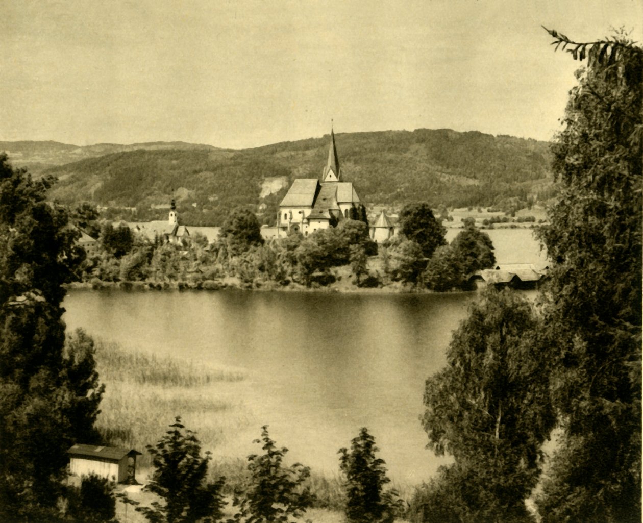 Maria Wörth, Wörthersee, Østrig, c1935. af Unbekannt