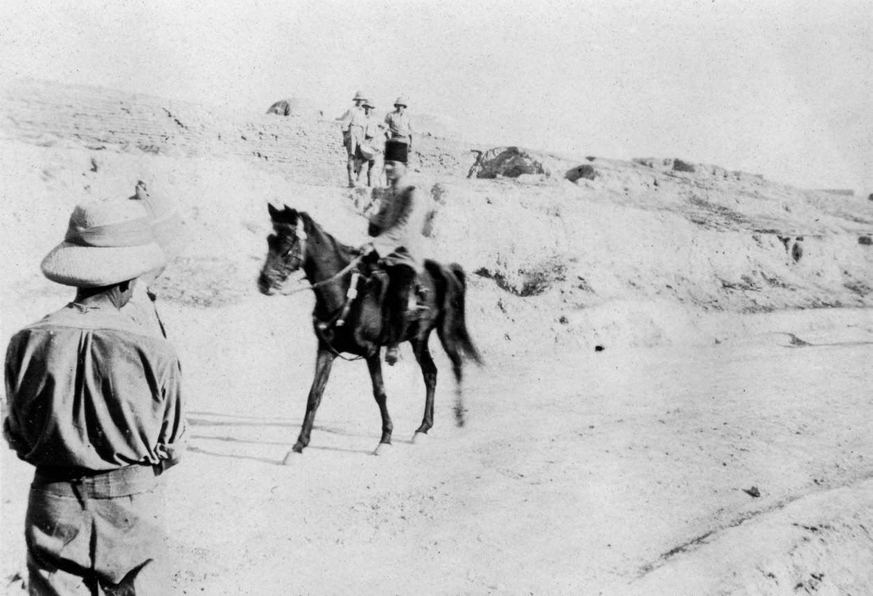 Beredet tyrkisk officer forlader Mosul, Mesopotamien, WWI, 1918 af Unbekannt