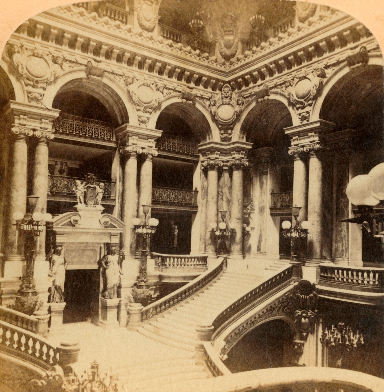 Trappe i Grand Opera House, Paris, Frankrig, c1900. af Unbekannt