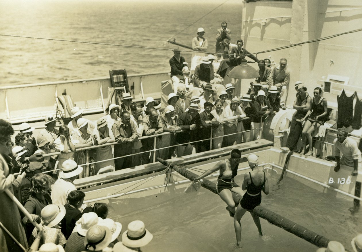 Svømmebassin om bord på RML Atlantis, c1929-c1939 af Unbekannt