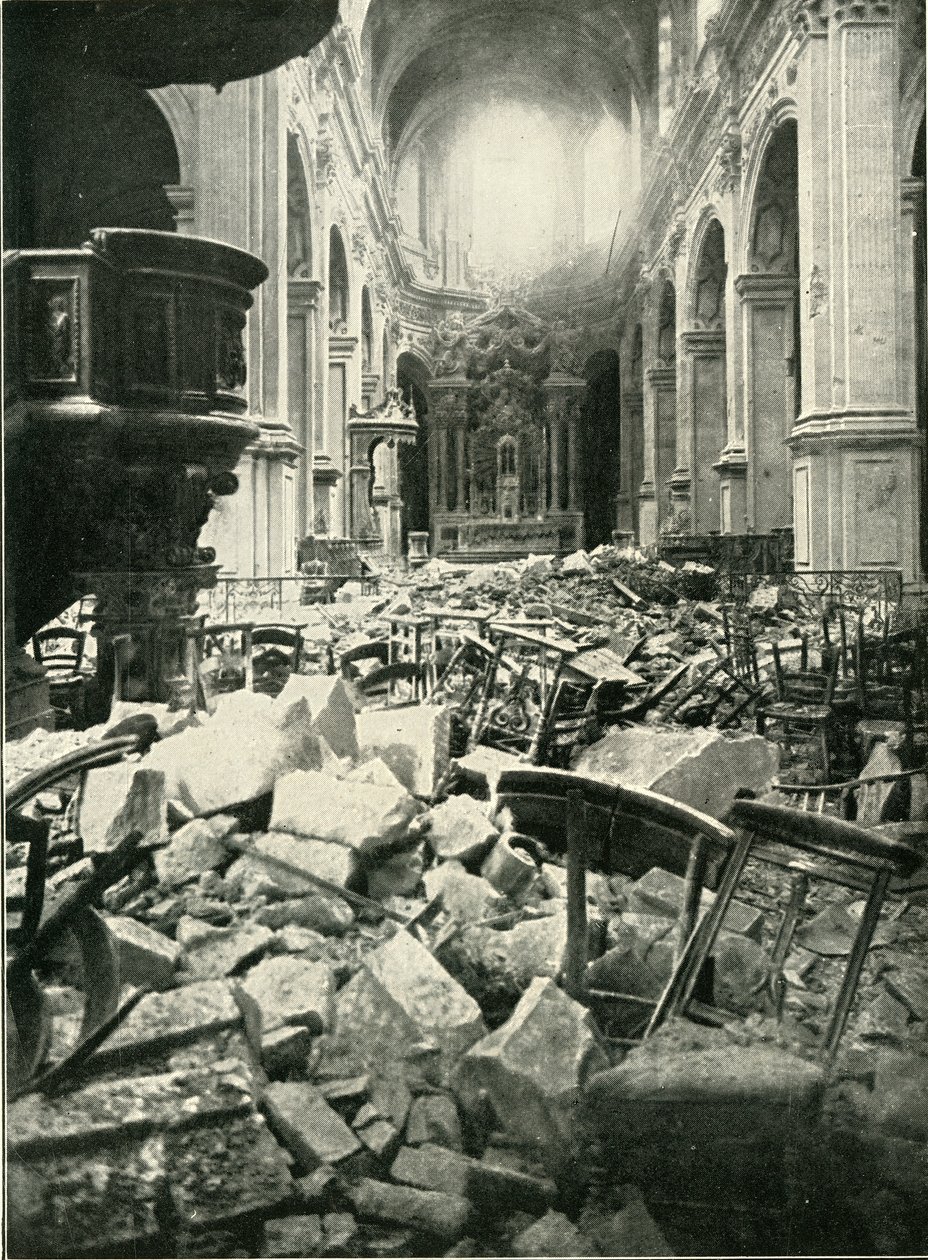 Skaden på Cambrai-katedralen, 1919. af Unbekannt