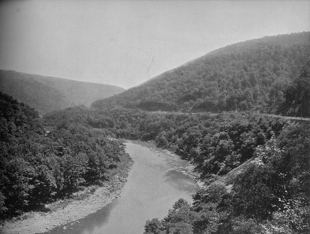 The Packsaddle, Allegheny Mountains, Pa., c1897. af Unbekannt