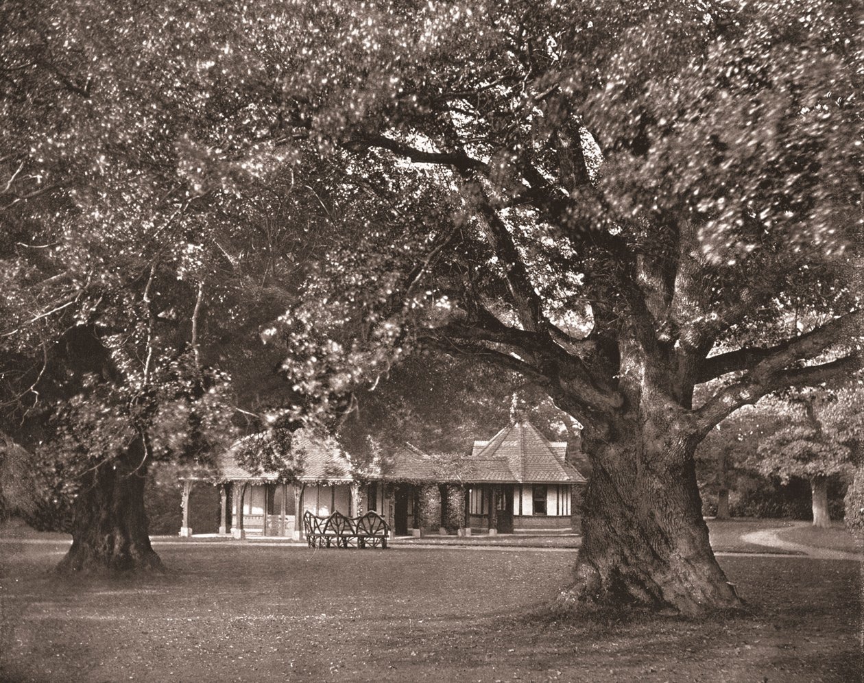 The Queens Tea-Room, Frogmore, Berkshire, 1894. af Unbekannt