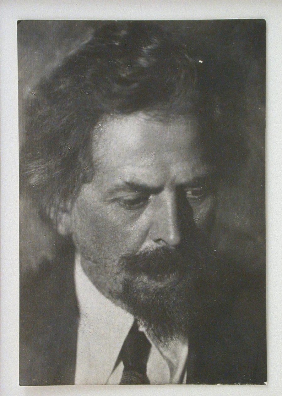 Victor Alexandrovich Vesnin 1882-1950 af Unbekannt