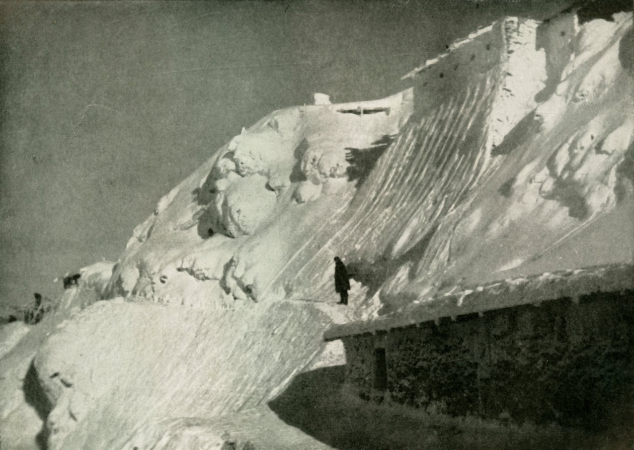 War Among The Eternal Snows, 1919. af Unbekannt