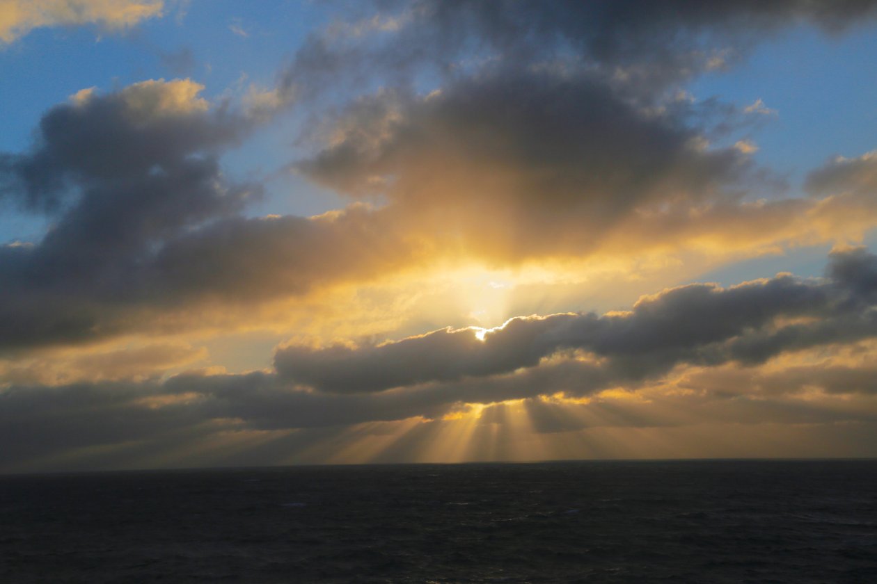 Stråler fra en solnedgang, 2018 af Unbekannt Unbekannt