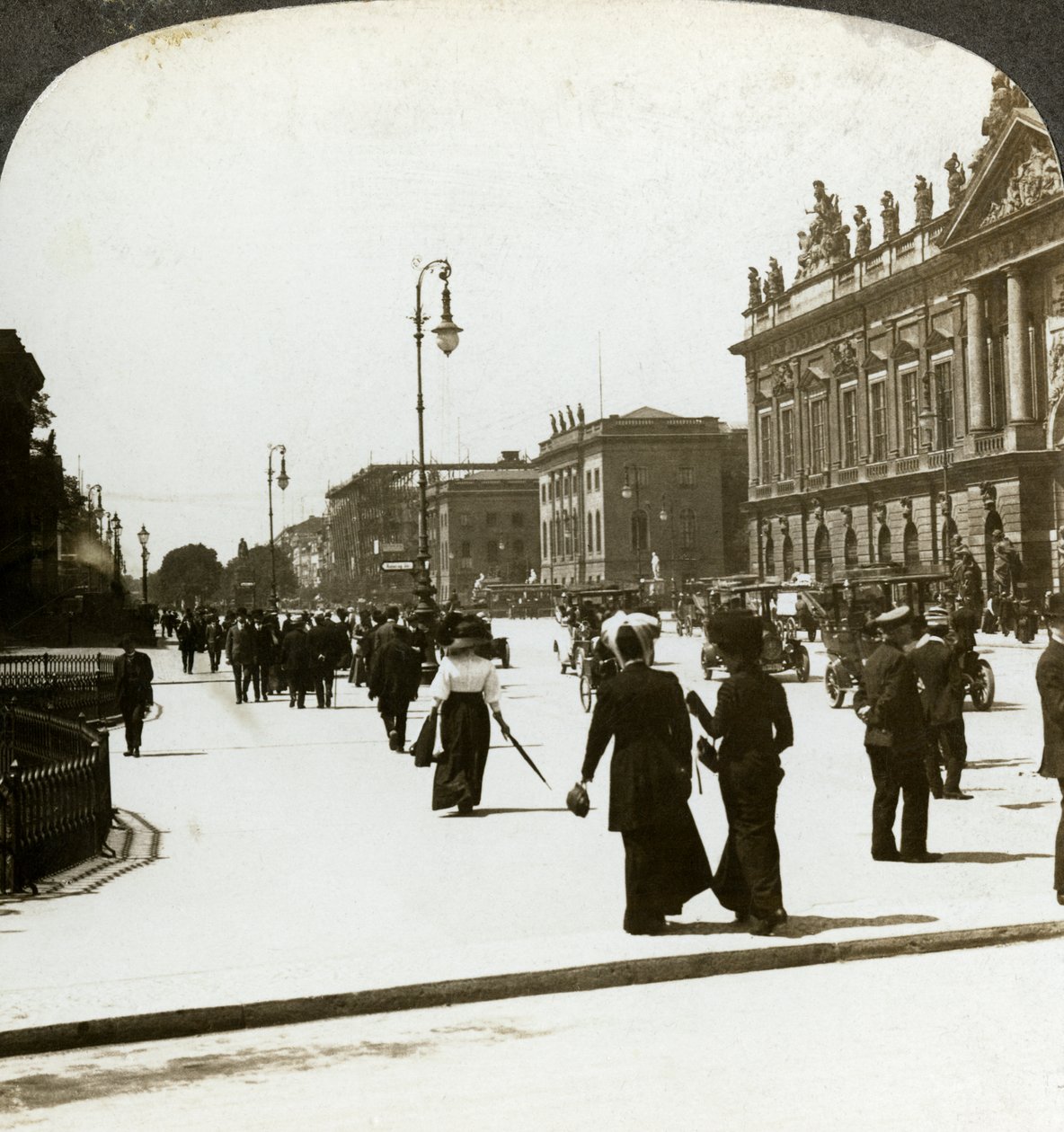 Unter den Linden, Berlin, Tyskland. af Underwood and Underwood