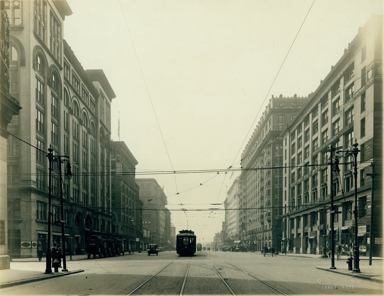 Twelfth Street og Washington Avenue med udsigt mod syd. af W.C. Persons