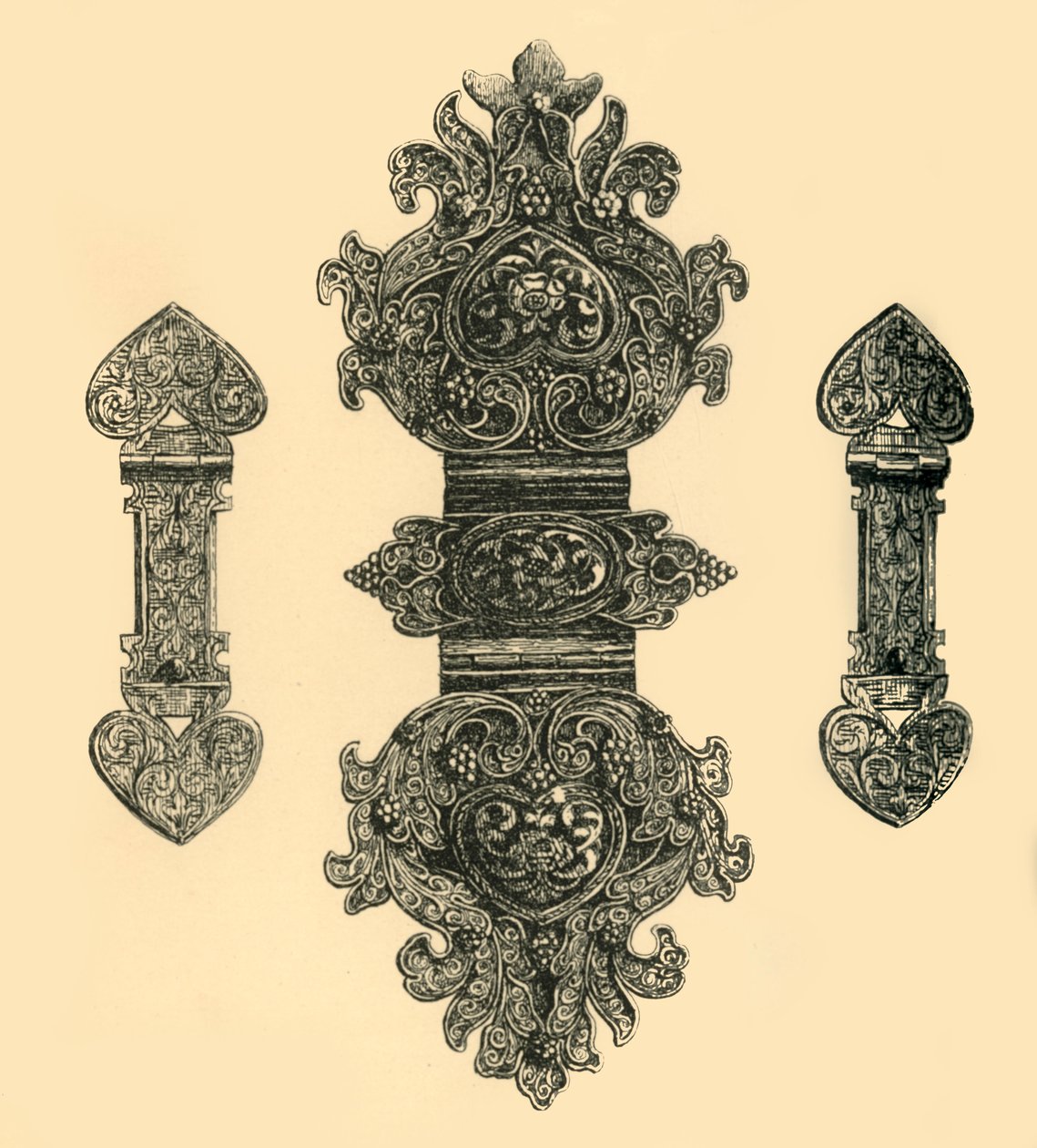 Bogspænder i sølv, 1881. af W. E. Mackaness