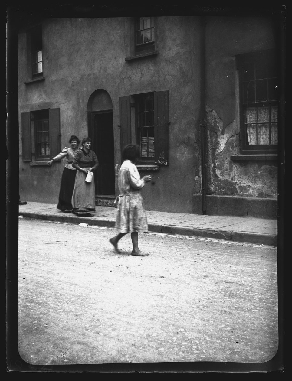 Mary Ann Street, Cardiff, 1893. af William Booth