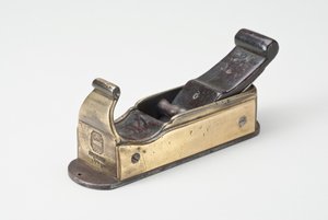 Geringsfly, 1739 (pistolmetal, stål og palisander)