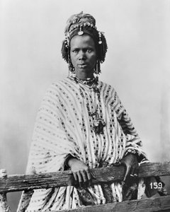 Senegalesisk kvinde, ca. 1900 (bw-billede)