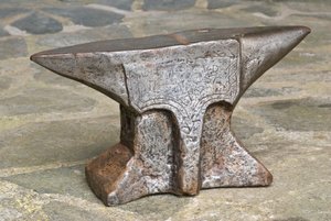 Twin-horn ambolt, 1787 (støbejern)