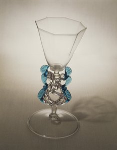 Facon de Venise bæger med dragestammer, 1600-tallet
