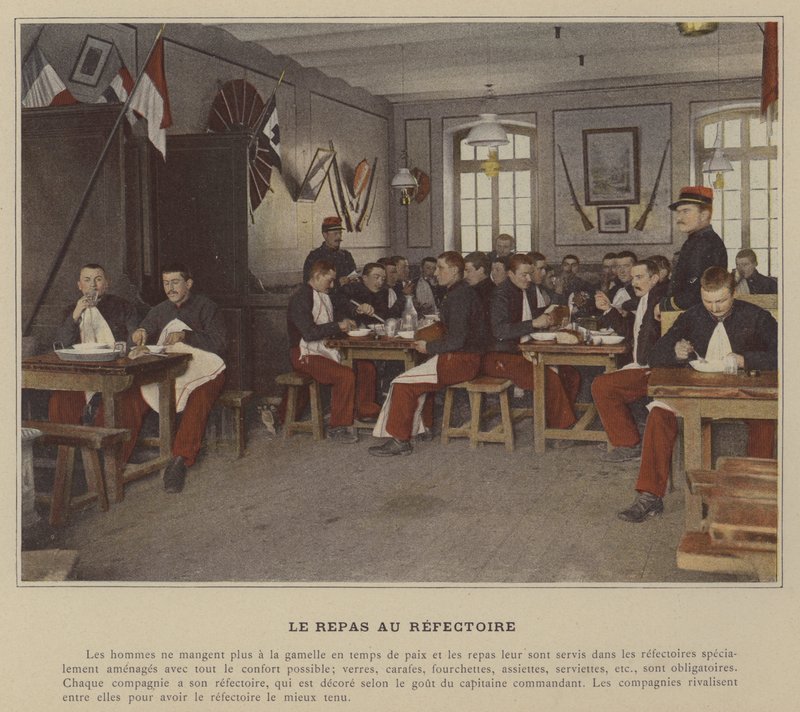 Måltidet i refektoriet (farvet foto) af (after) French Photographer