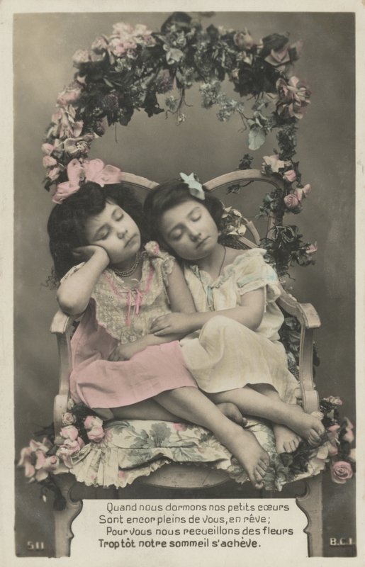 To sovende piger af French Photographer