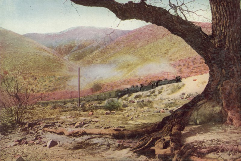 Ascending Cajon Pass, Californien (farvet foto) af American Photographer
