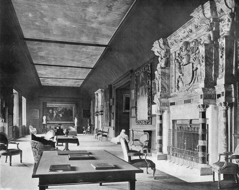 Cobham Hall: The Long Gallery af Charles Latham