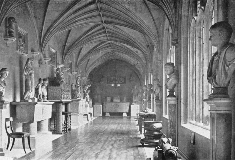 Den østlige klosterkirke af Charles Latham