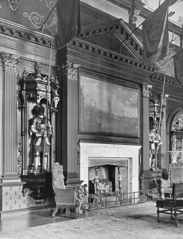 The Hall: Emblems of War af Charles Latham