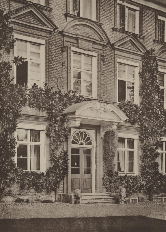 Tyttenhanger, Herts, Indgang, Havefront af Charles Latham