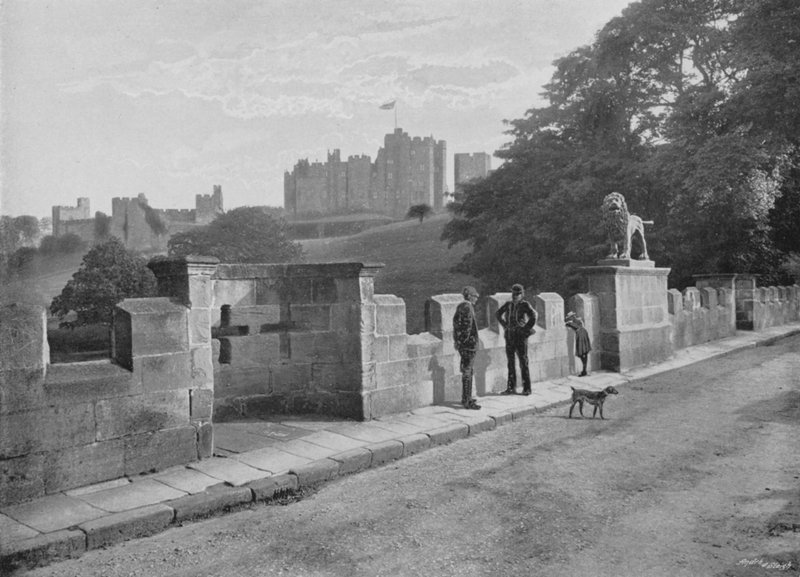 Alnwick, Løvebroen og slottet af English Photographer