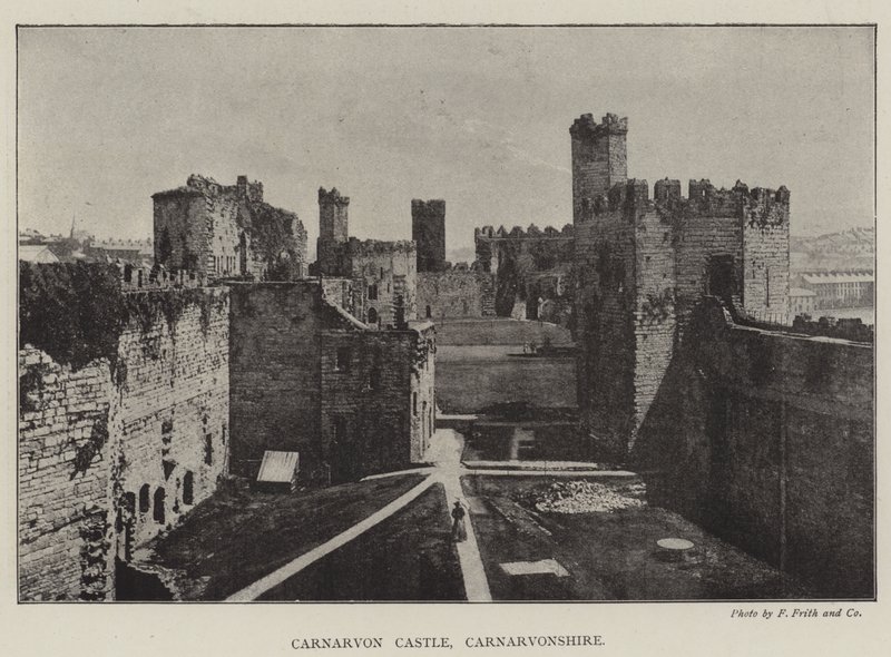 Carnarvon Castle, Carnarvonshire af English Photographer