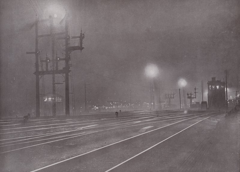 Clapham Junction om natten af English Photographer