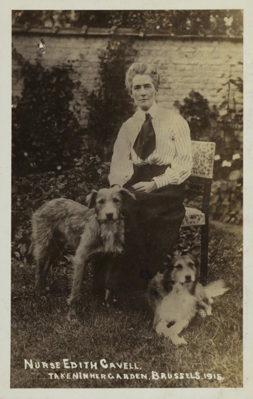 Edith Cavell af English Photographer