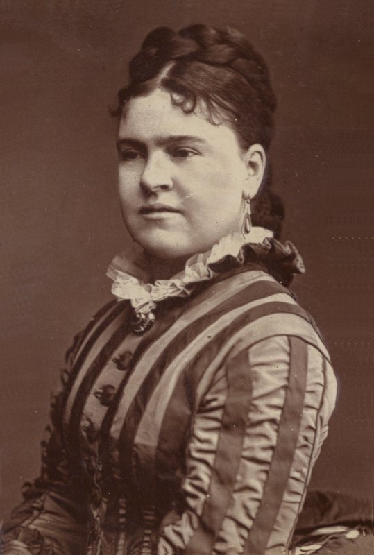 Edith Wynne af English Photographer