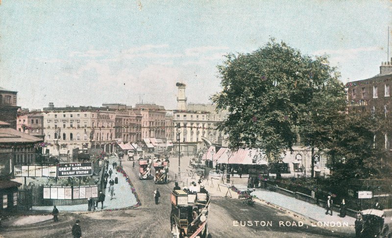 Euston Road i London af English Photographer
