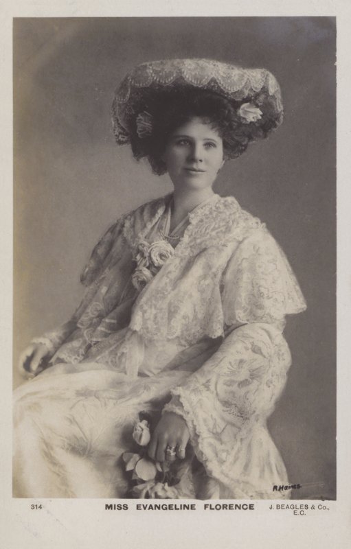 Evangeline Florence, amerikanskfødt britisk sopran af English Photographer