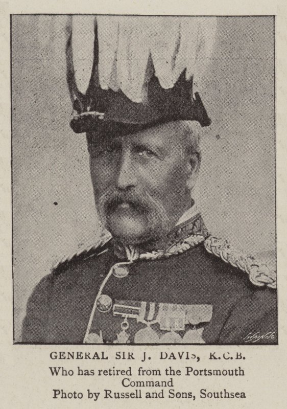 General Sir J Davis, KCB af English Photographer
